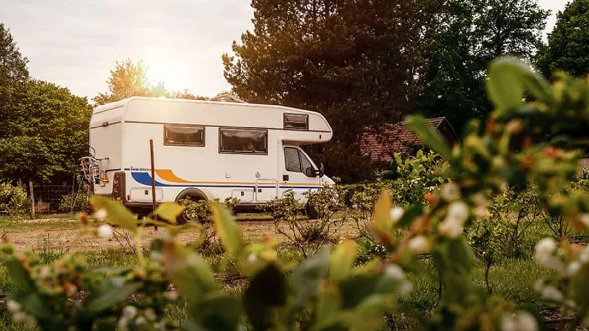 Descubra Onde Estacionar e Dormir com Motorhome no Brasil