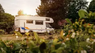 Descubra Onde Estacionar e Dormir com Motorhome no Brasil