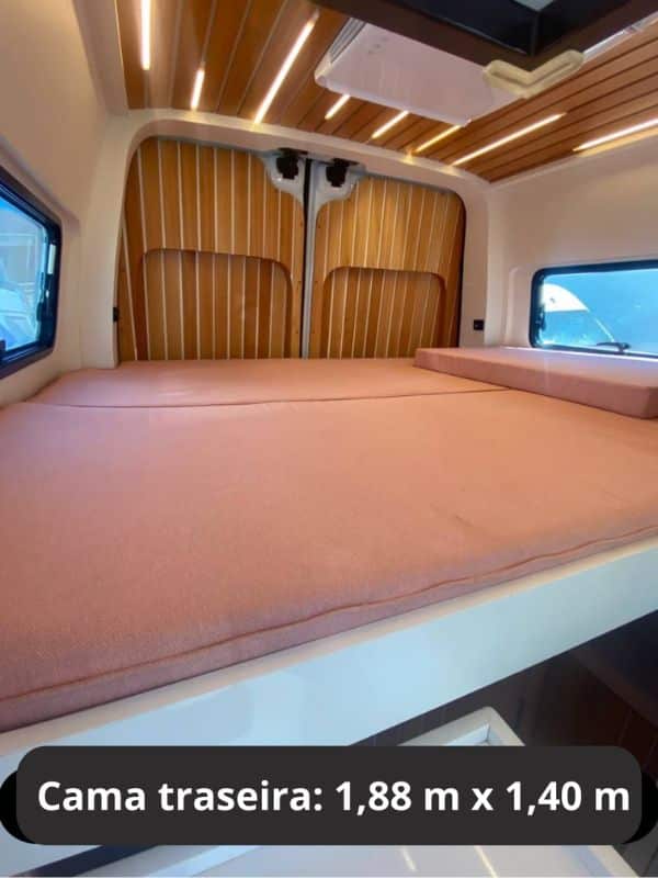 Cama traseira casal